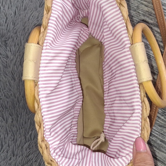 NWOT Collection 18 Straw Bag Collection 18 - Picture 3 of 14